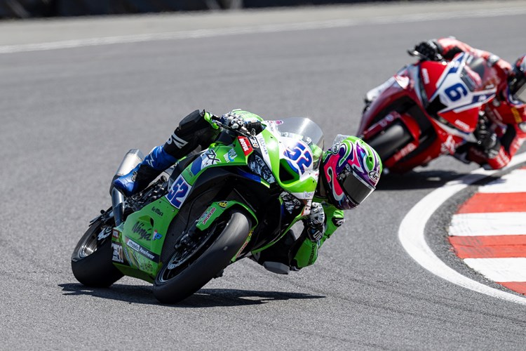 Alcoba at Donington Park